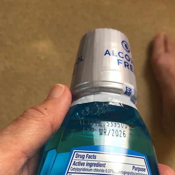 Crest Pro-Health Blue Dental Care Set - Picture 3 of 3